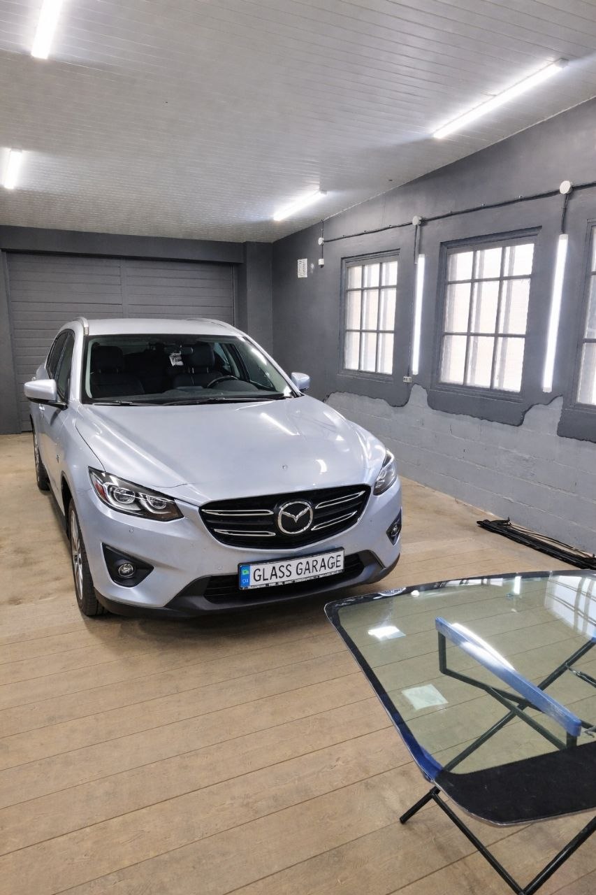 Заміна скла Mazda